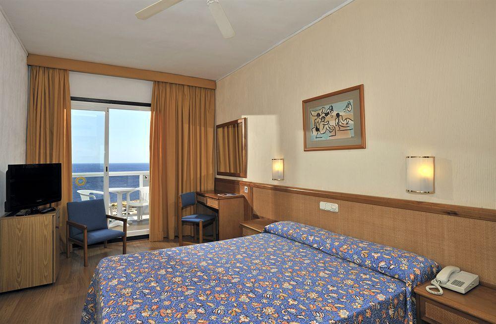 Hotel Globales Almirante Farragut Cala'N Blanes  Exterior foto
