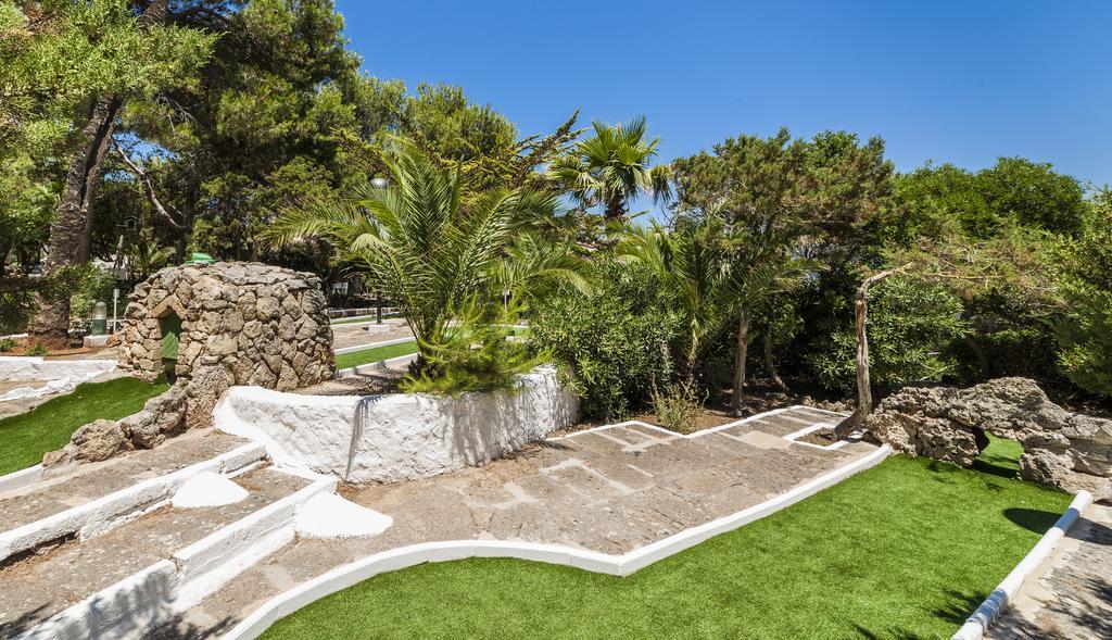 Hotel Globales Almirante Farragut Cala'N Blanes  Exterior foto