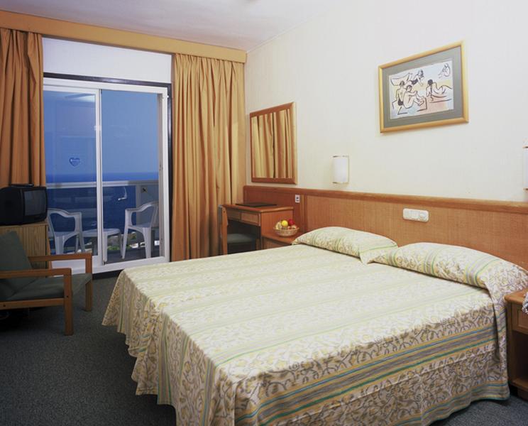Hotel Globales Almirante Farragut Cala'N Blanes  Exterior foto